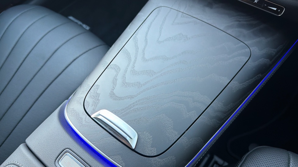 Mercedes-Benz E-Class E450d 4M AMG Line Premium 5dr 9G-Tronic [Pan Roof] Diesel Estate - Image 13