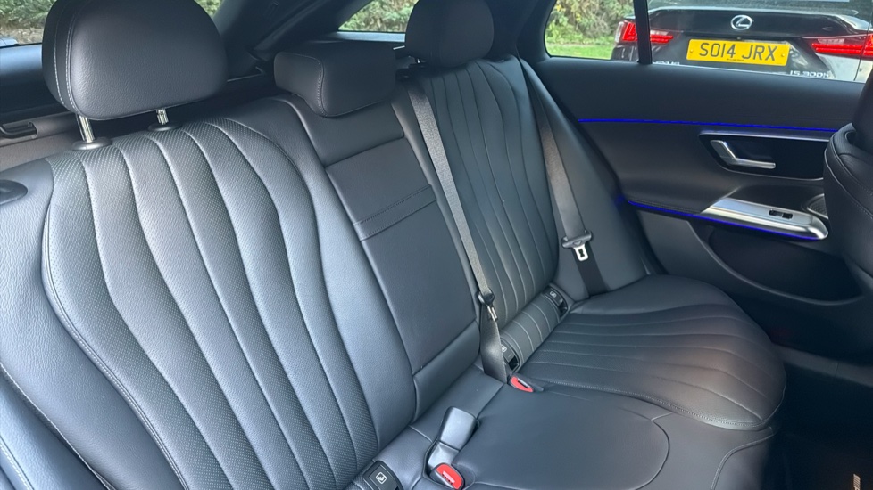 Mercedes-Benz E-Class E450d 4M AMG Line Premium 5dr 9G-Tronic [Pan Roof] Diesel Estate - Image 16