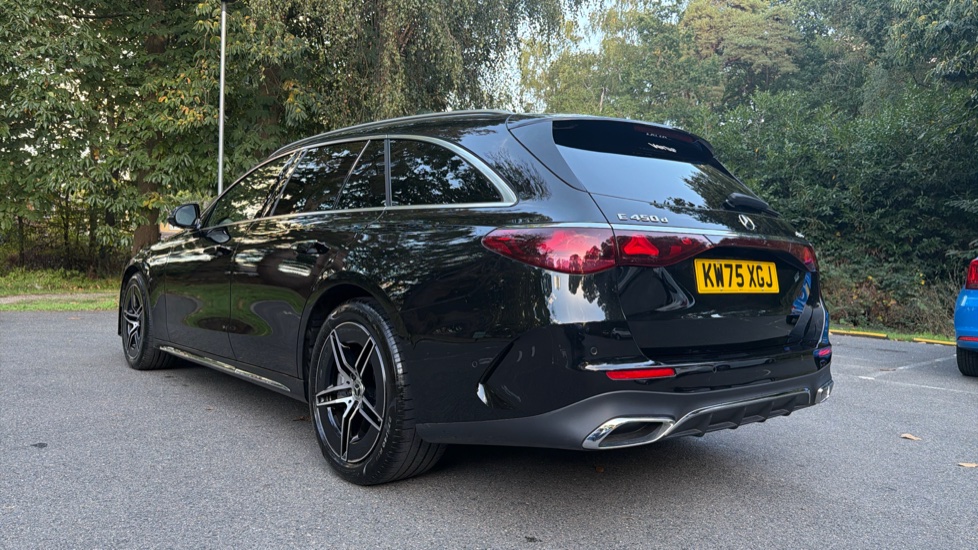 Mercedes-Benz E-Class E450d 4M AMG Line Premium 5dr 9G-Tronic [Pan Roof] Diesel Estate - Image 27