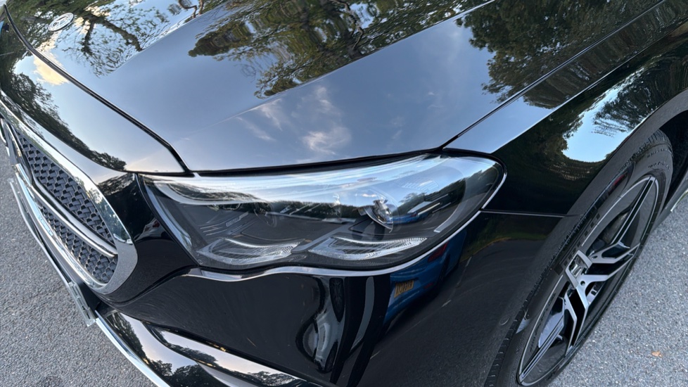 Mercedes-Benz E-Class E450d 4M AMG Line Premium 5dr 9G-Tronic [Pan Roof] Diesel Estate - Image 43