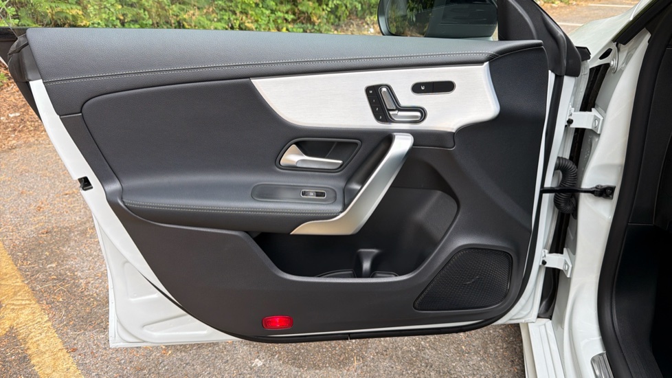 Mercedes-Benz CLA 220d AMG Line Premium Plus 4dr Tip Auto Diesel Saloon - Image 29