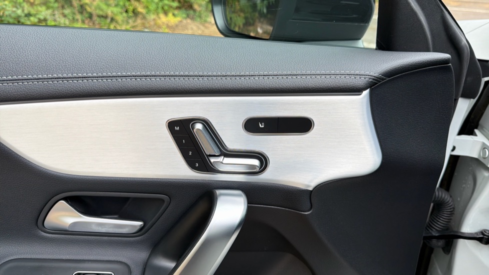 Mercedes-Benz CLA 220d AMG Line Premium Plus 4dr Tip Auto Diesel Saloon - Image 30