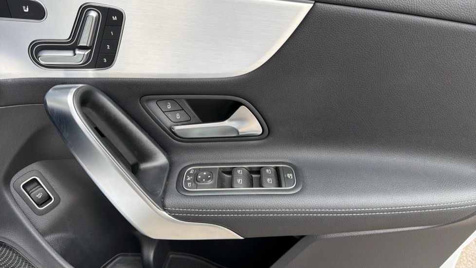 Mercedes-Benz CLA 220d AMG Line Premium Plus 4dr Tip Auto Diesel Saloon - Image 37