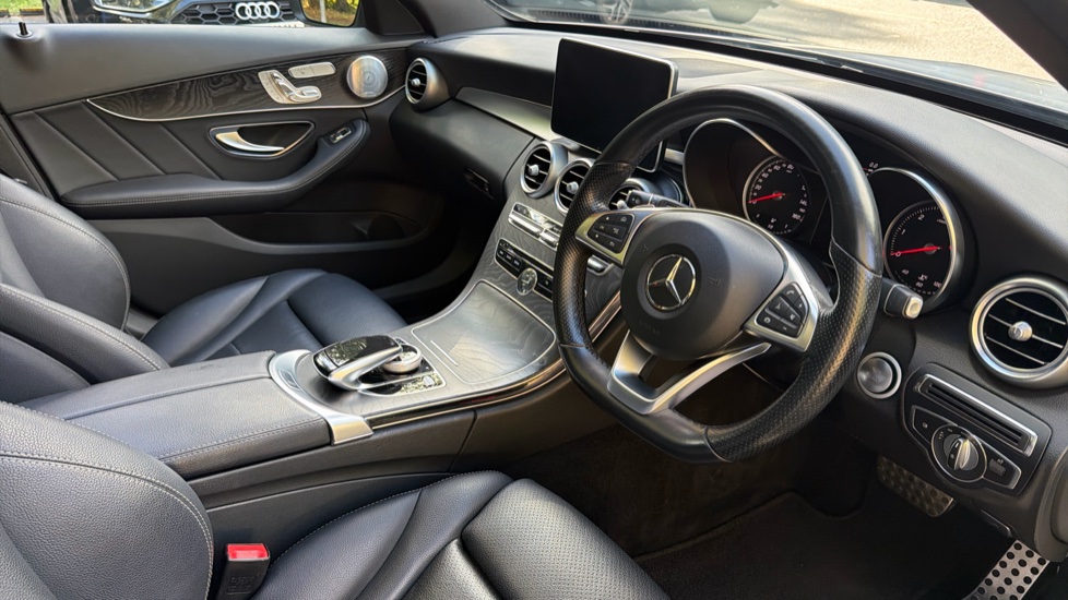 Mercedes-Benz C-Class C250d AMG Line Premium Plus 5dr 9G-Tronic Diesel Estate - Image 11