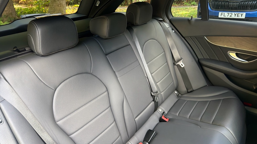 Mercedes-Benz C-Class C250d AMG Line Premium Plus 5dr 9G-Tronic Diesel Estate - Image 16