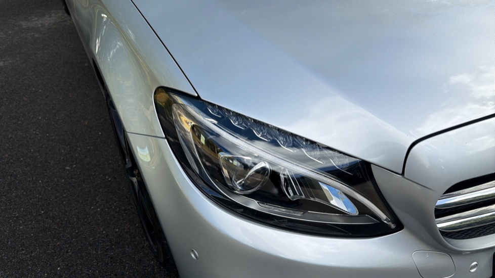 Mercedes-Benz C-Class C250d AMG Line Premium Plus 5dr 9G-Tronic Diesel Estate - Image 22
