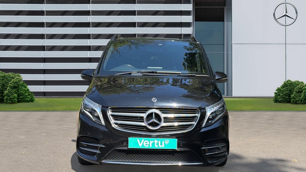 Mercedes-Benz V-Class V250 d AMG Line 5dr Auto [Extra Long] Diesel Estate - Image 3