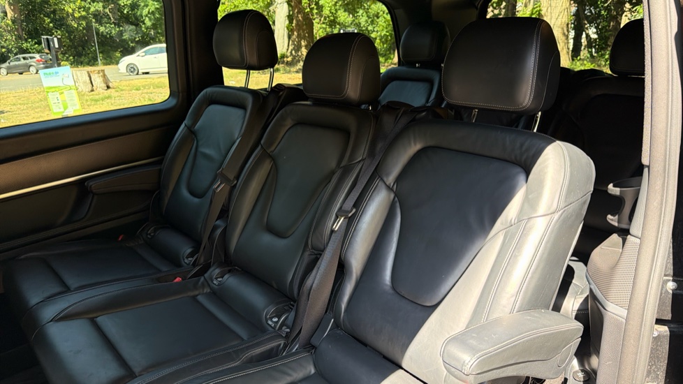 Mercedes-Benz V-Class V250 d AMG Line 5dr Auto [Extra Long] Diesel Estate - Image 36