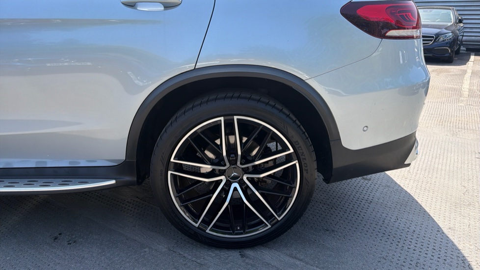 Mercedes-AMG GLC Coupe GLC 43 4Matic Premium plus 5dr TCT Petrol Estate - Image 33