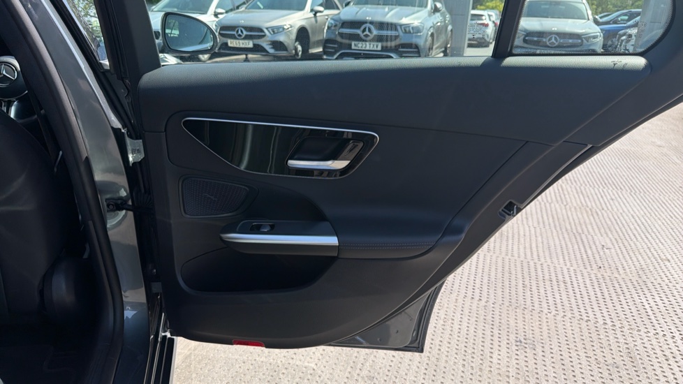 Mercedes-Benz C-Class C220d Sport 5dr 9G-Tronic Diesel Estate - Image 25