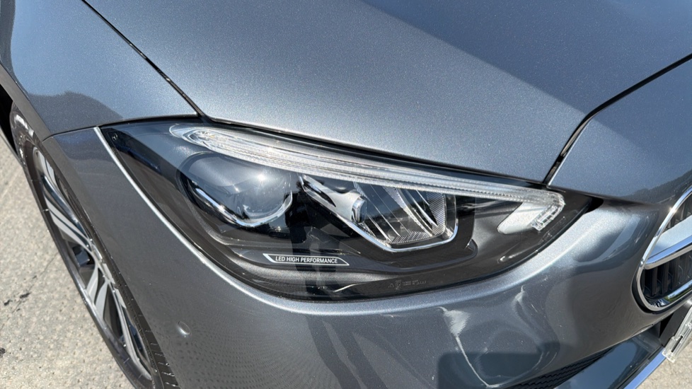 Mercedes-Benz C-Class C220d Sport 5dr 9G-Tronic Diesel Estate - Image 37