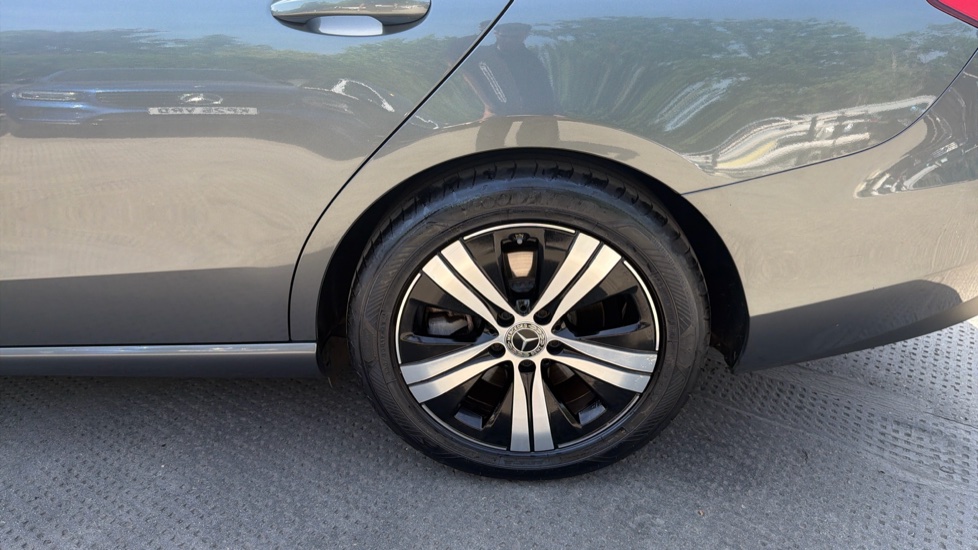 Mercedes-Benz C-Class C220d Sport 5dr 9G-Tronic Diesel Estate - Image 42