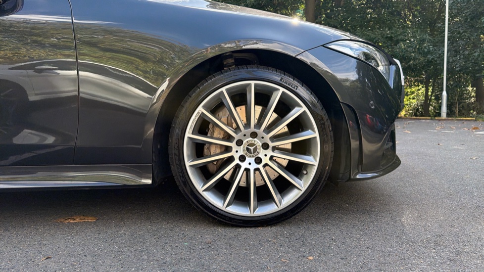 Mercedes-Benz CLS Coupe CLS 450 4Matic AMG Line Premium Plus 4dr 9G-Tronic Petrol Saloon - Image 7