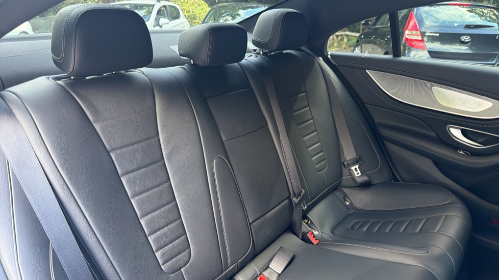 Mercedes-Benz CLS Coupe CLS 450 4Matic AMG Line Premium Plus 4dr 9G-Tronic Petrol Saloon - Image 16