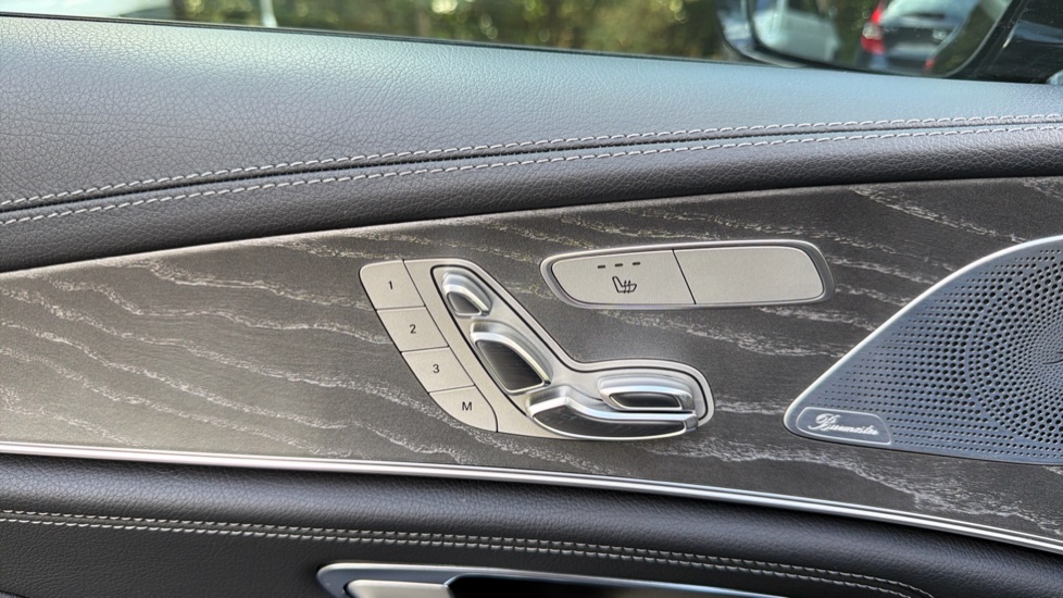 Mercedes-Benz CLS Coupe CLS 450 4Matic AMG Line Premium Plus 4dr 9G-Tronic Petrol Saloon - Image 32