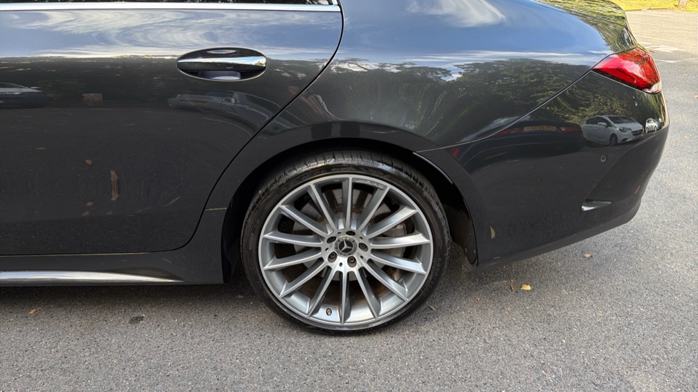 Mercedes-Benz CLS Coupe CLS 450 4Matic AMG Line Premium Plus 4dr 9G-Tronic Petrol Saloon - Image 34