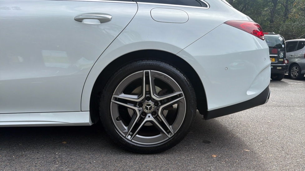Mercedes-Benz CLA 180 AMG Line Premium Plus 5dr Tip Auto Petrol Estate - Image 7