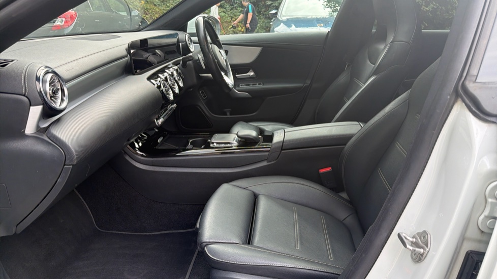 Mercedes-Benz CLA 180 AMG Line Premium Plus 5dr Tip Auto Petrol Estate - Image 30