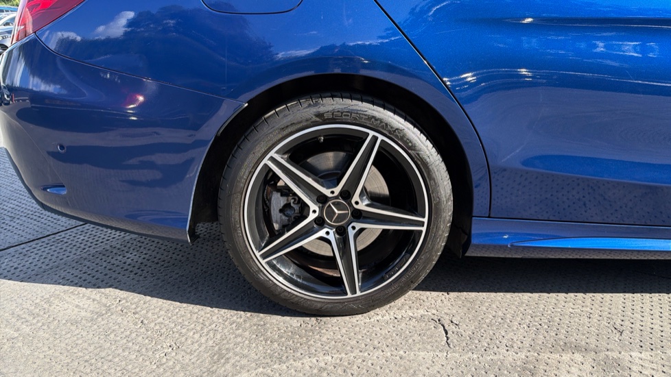 Mercedes-AMG C-Class C43 4Matic Premium 4dr Auto Petrol Saloon - Image 27