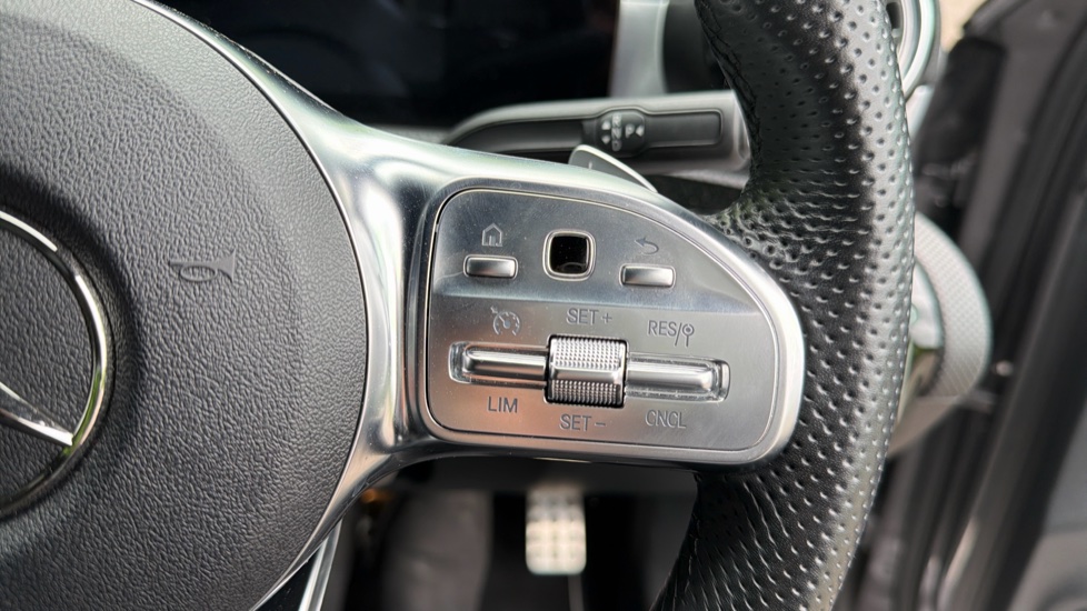Mercedes-Benz A-Class A180 AMG Line Executive Edition 5dr Auto Petrol Hatchback - Image 40