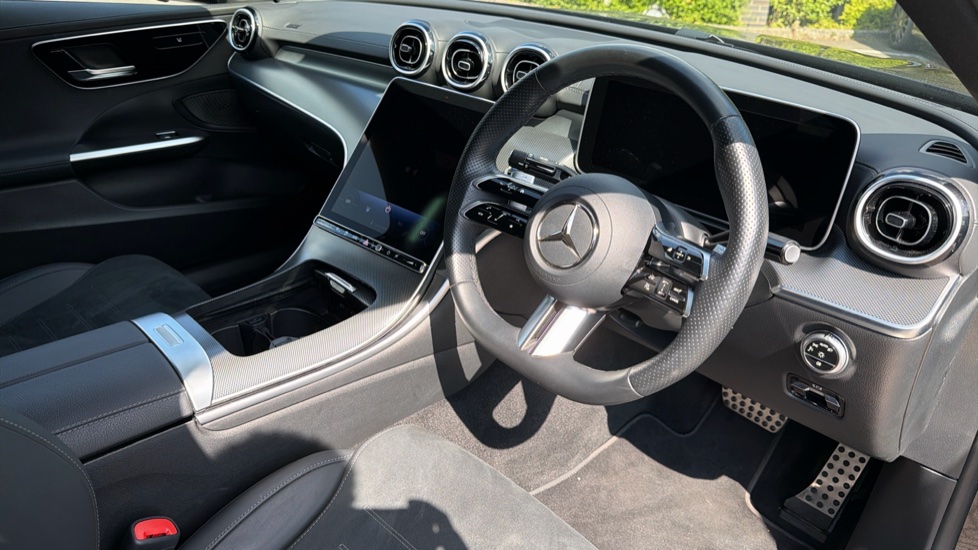 Mercedes-Benz C-Class C300e Urban Edition 4dr 9G-Tronic Saloon - Image 11