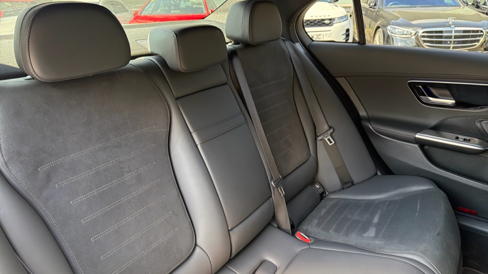 Mercedes-Benz C-Class C300e Urban Edition 4dr 9G-Tronic Saloon - Image 16