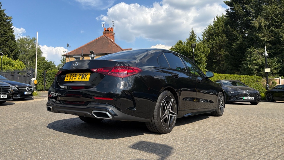 Mercedes-Benz C-Class C300e Urban Edition 4dr 9G-Tronic Saloon - Image 30