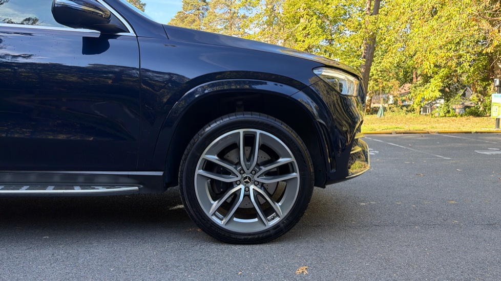Mercedes-Benz GLE 400d 4Matic AMG Line Prem + 5dr 9G-Tron [7 St] Diesel Estate - Image 7