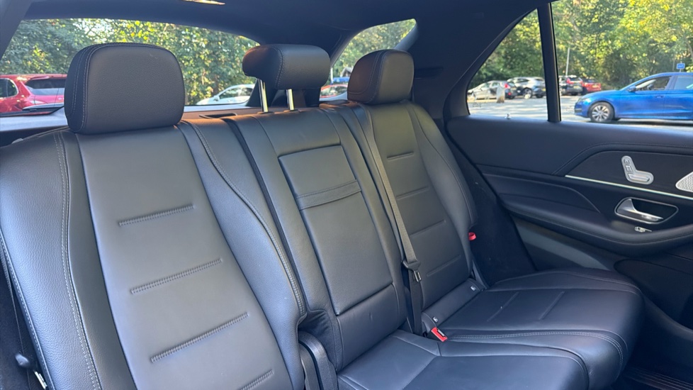 Mercedes-Benz GLE 400d 4Matic AMG Line Prem + 5dr 9G-Tron [7 St] Diesel Estate - Image 16