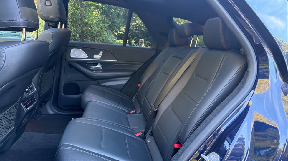 Mercedes-Benz GLE 400d 4Matic AMG Line Prem + 5dr 9G-Tron [7 St] Diesel Estate - Image 37