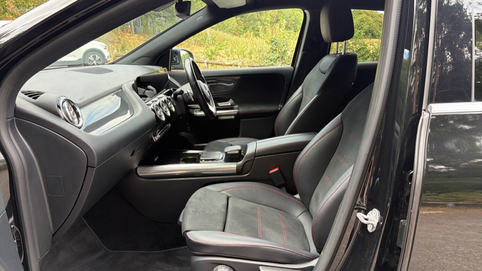 Mercedes-Benz GLA 200 AMG Line Premium 5dr Auto Petrol Hatchback - Image 31