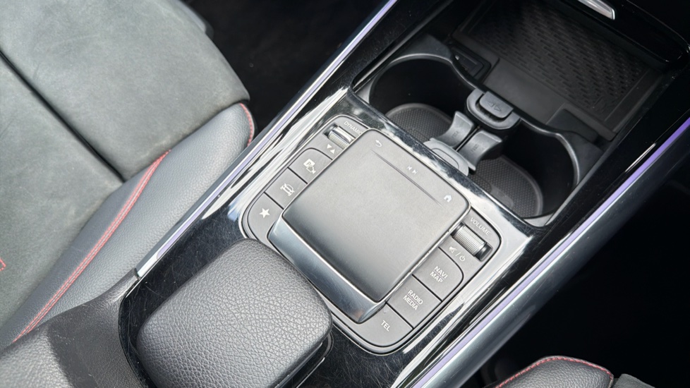 Mercedes-Benz GLA 200 AMG Line Premium 5dr Auto Petrol Hatchback - Image 43