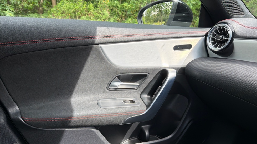 Mercedes-Benz CLA 180 AMG Line Executive 4dr Tip Auto Petrol Saloon - Image 19