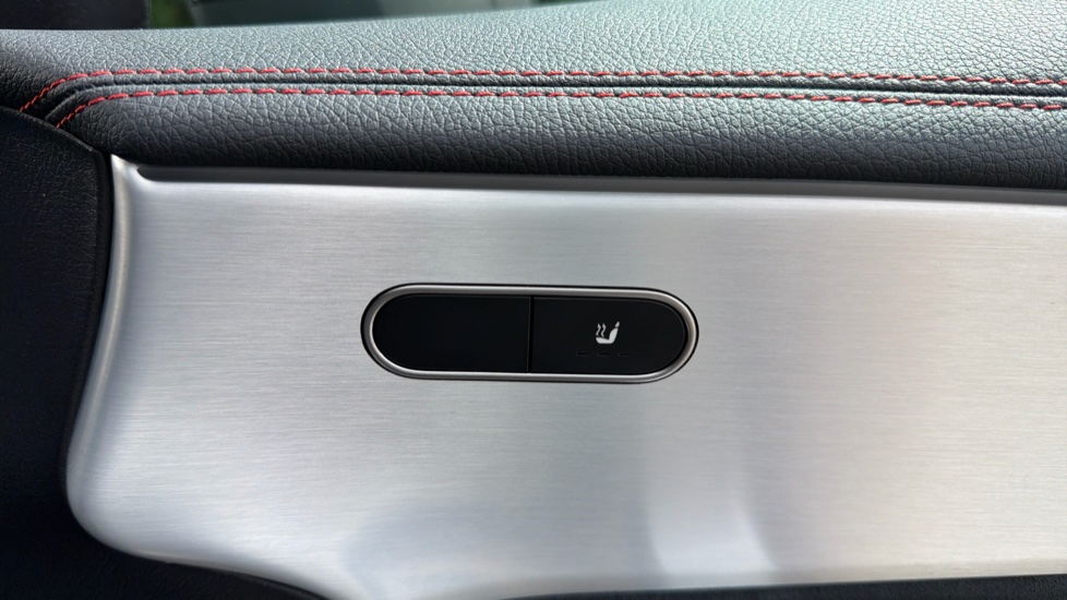 Mercedes-Benz CLA 180 AMG Line Executive 4dr Tip Auto Petrol Saloon - Image 37