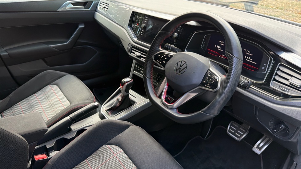 Volkswagen Polo 2.0 TSI GTI 5dr DSG Petrol Hatchback - Image 11