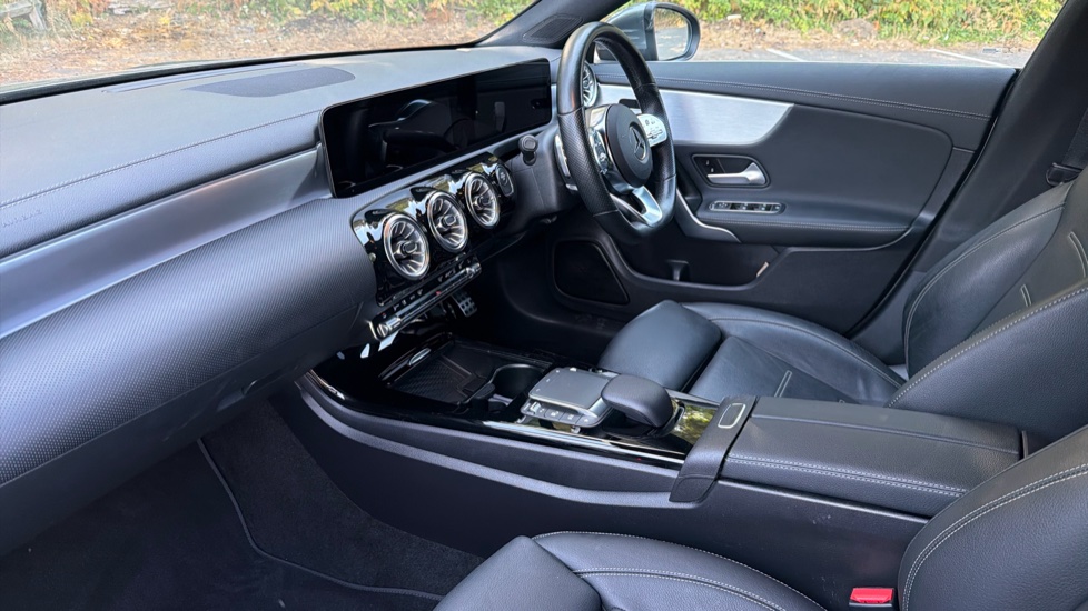 Mercedes-Benz CLA 250e AMG Line Premium 5dr Tip Auto Estate - Image 9