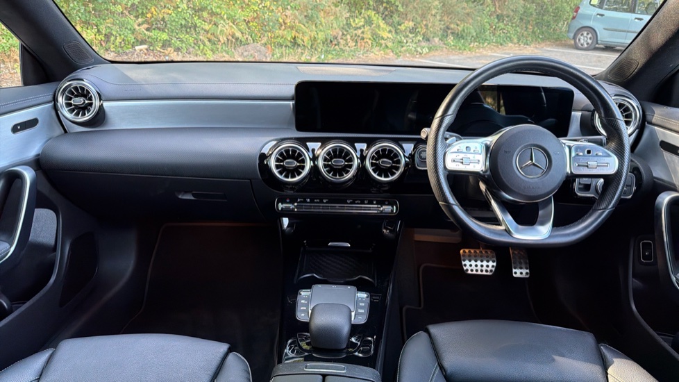 Mercedes-Benz CLA 250e AMG Line Premium 5dr Tip Auto Estate - Image 10