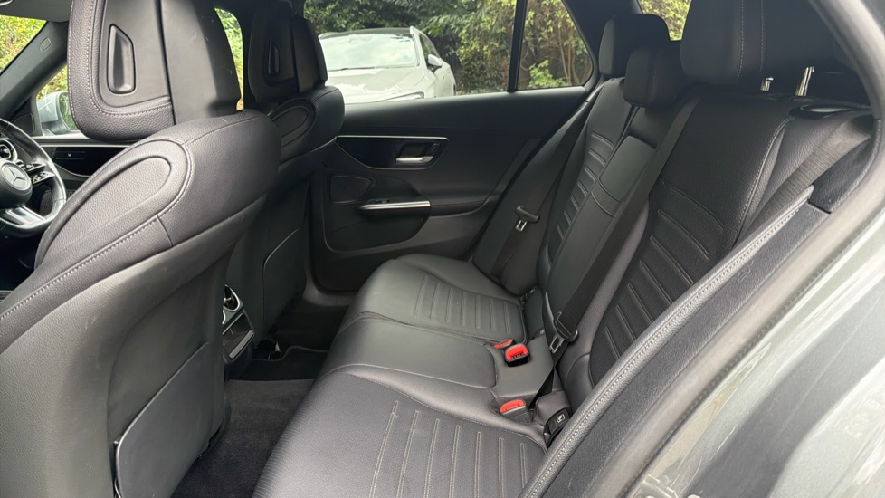 Mercedes-Benz C-Class C200 Sport 5dr 9G-Tronic Petrol Estate - Image 15