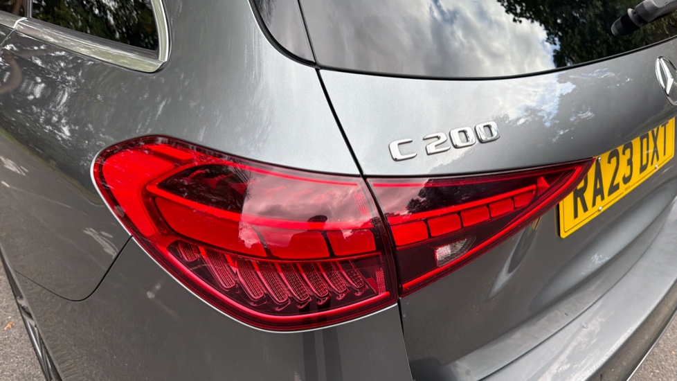 Mercedes-Benz C-Class C200 Sport 5dr 9G-Tronic Petrol Estate - Image 35