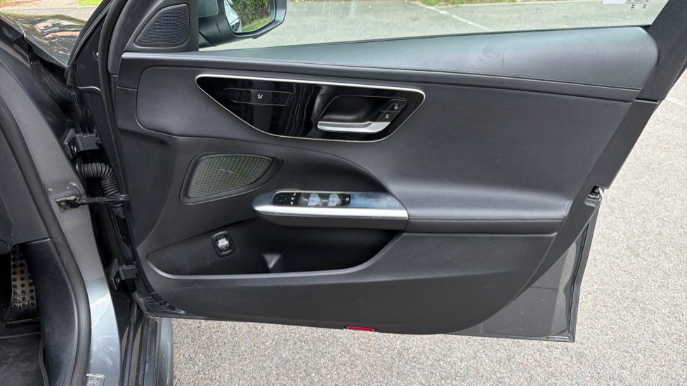 Mercedes-Benz C-Class C200 Sport 5dr 9G-Tronic Petrol Estate - Image 39