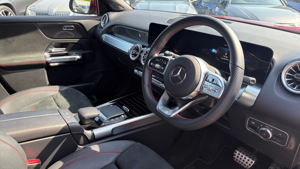 Mercedes-Benz GLB 200 AMG Line Executive 5dr 7G-Tronic Petrol Estate - Image 11