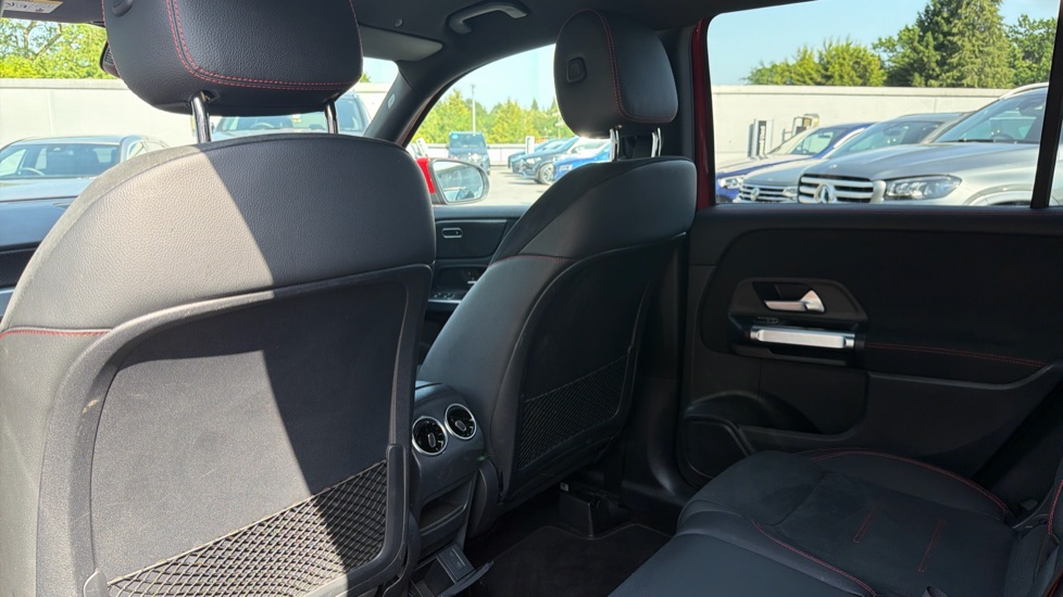 Mercedes-Benz GLB 200 AMG Line Executive 5dr 7G-Tronic Petrol Estate - Image 28