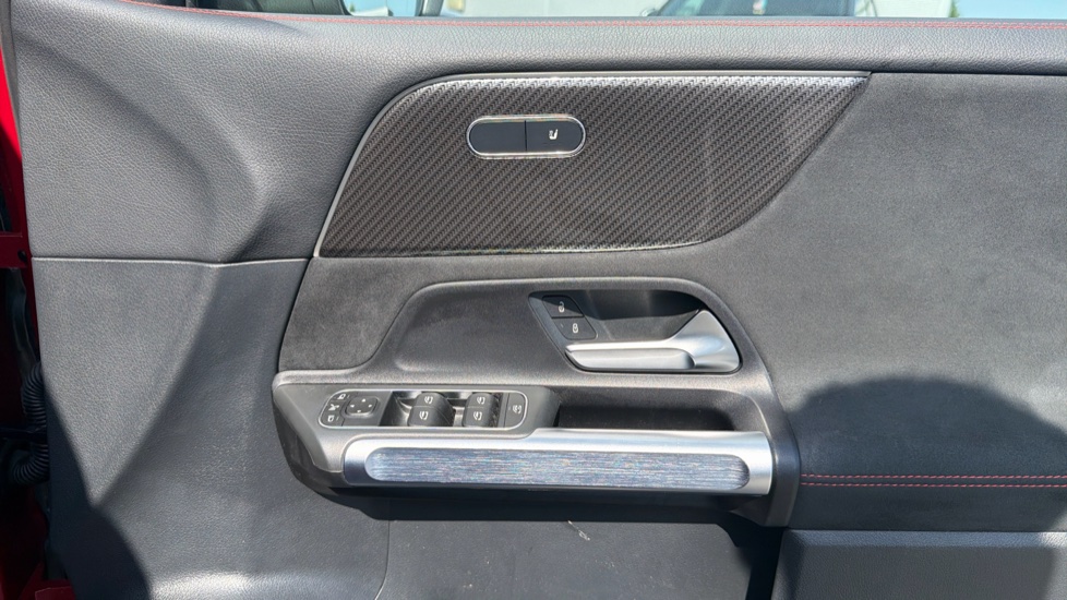 Mercedes-Benz GLB 200 AMG Line Executive 5dr 7G-Tronic Petrol Estate - Image 35