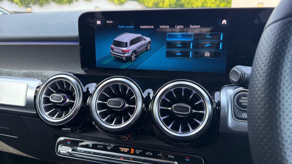 Mercedes-Benz GLB 200 AMG Line Executive 5dr 7G-Tronic Petrol Estate - Image 41