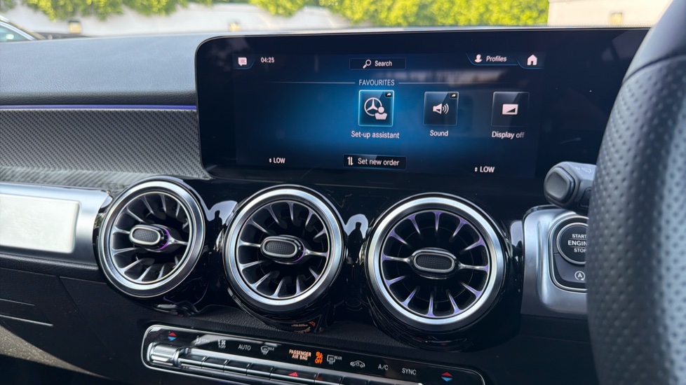 Mercedes-Benz GLB 200 AMG Line Executive 5dr 7G-Tronic Petrol Estate - Image 42