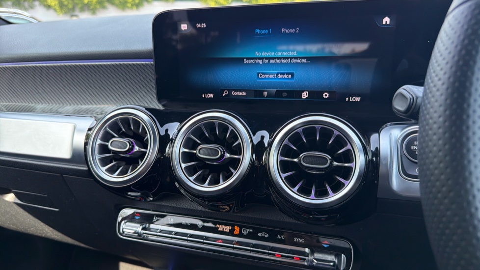 Mercedes-Benz GLB 200 AMG Line Executive 5dr 7G-Tronic Petrol Estate - Image 43