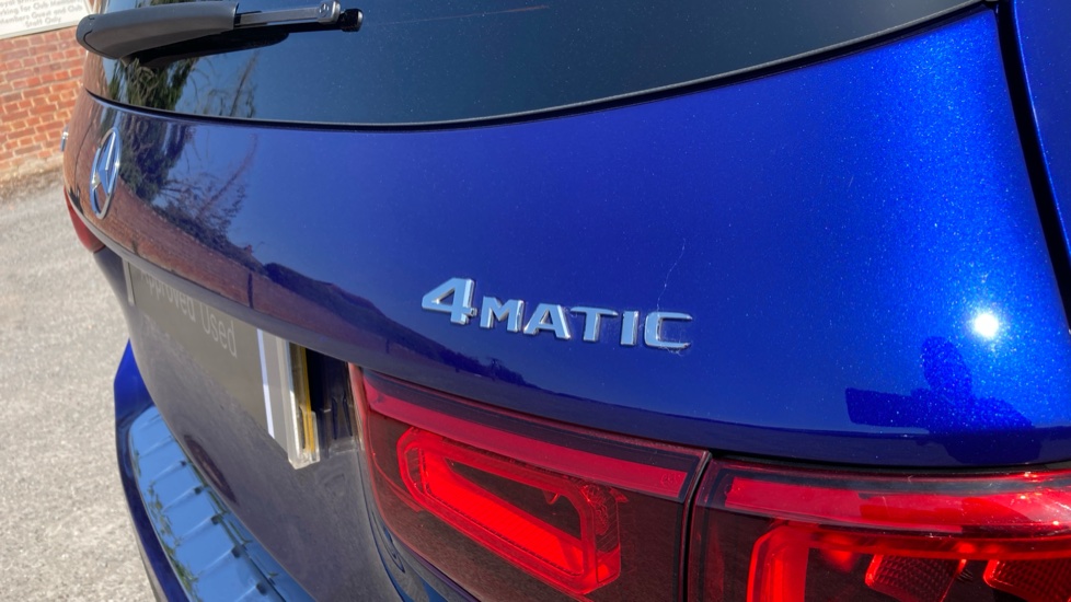 Mercedes-Benz GLB 220d 4Matic AMG Line Premium 5dr 8G-Tronic Diesel Estate - Image 24