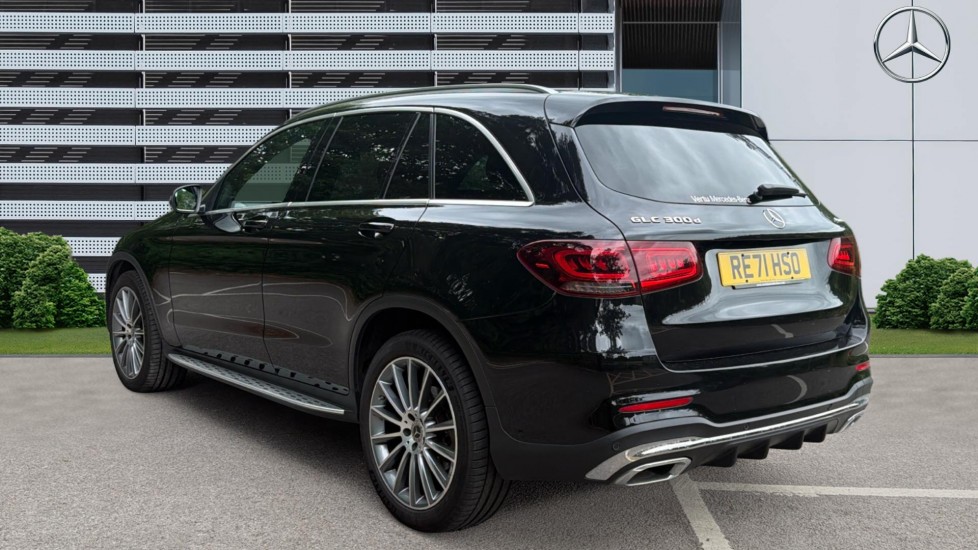 Mercedes-Benz GLC 300d 4Matic AMG Line Premium 5dr 9G-Tronic Diesel Estate - Image 2