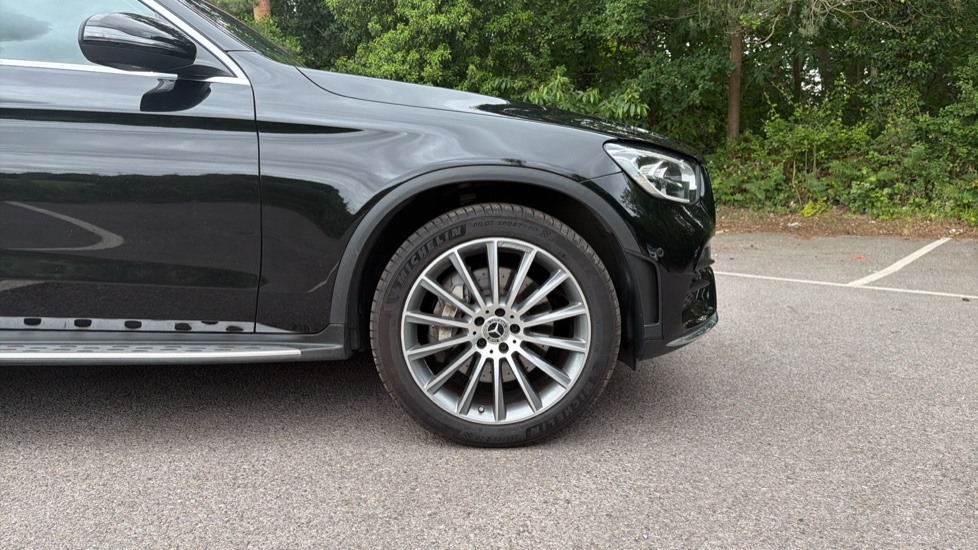 Mercedes-Benz GLC 300d 4Matic AMG Line Premium 5dr 9G-Tronic Diesel Estate - Image 7