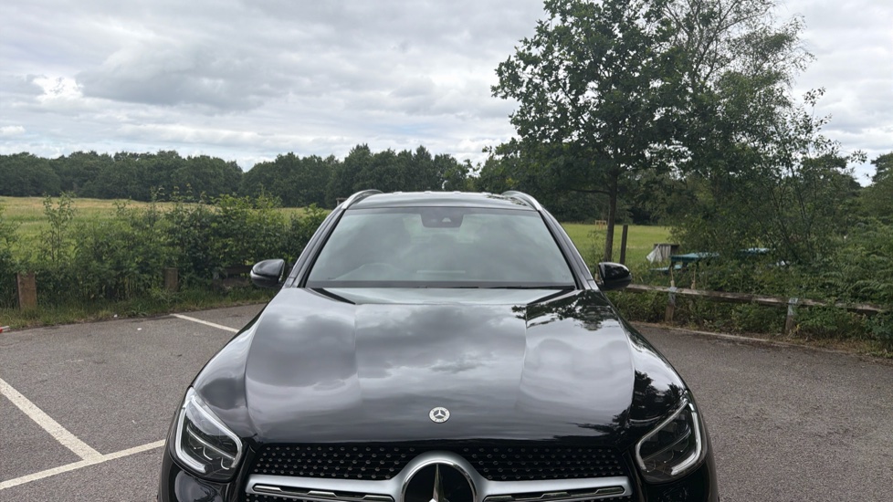 Mercedes-Benz GLC 300d 4Matic AMG Line Premium 5dr 9G-Tronic Diesel Estate - Image 8
